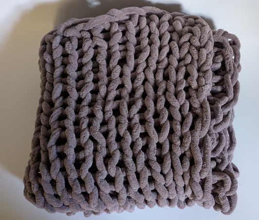Dusty Purple Chunky Knit Blanket