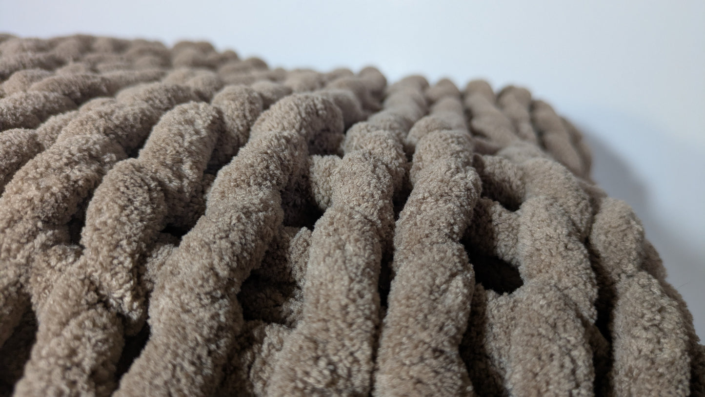 Fawn Brown Chunky Knit Blanket